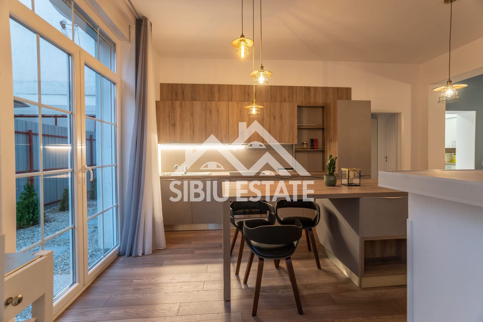 Apartament de inchiriat 3 camere cu grădină-Zona Calea Cisnadiei - Poză 18
