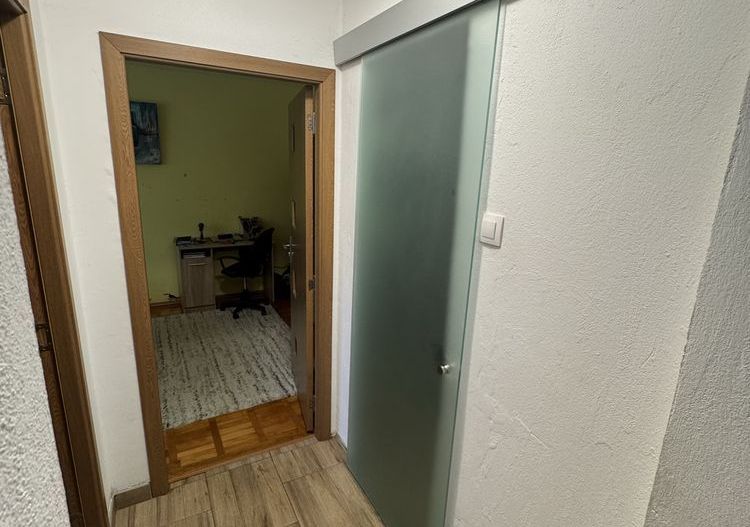 Gh. Lazar | Centrala proprie | Etaj intermediar | Mobilat-Utilat - Poză 5
