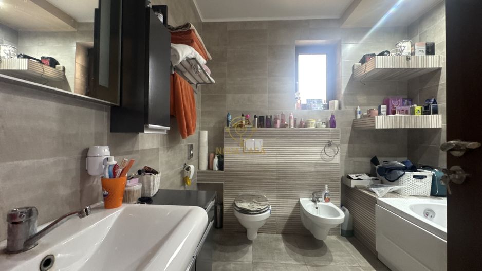 Reducere Pret! Vila de vanzare /Mobilata Utilata/Cartier Rezidential - Poză 16