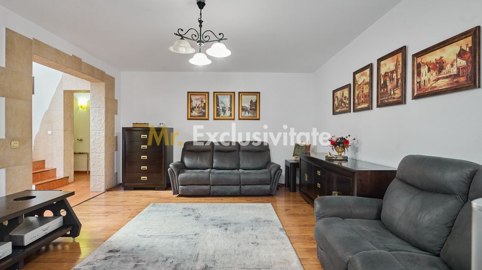 Casa + 305 mp terem curte proprie in zona rezidentiala Gavana - Poză 4