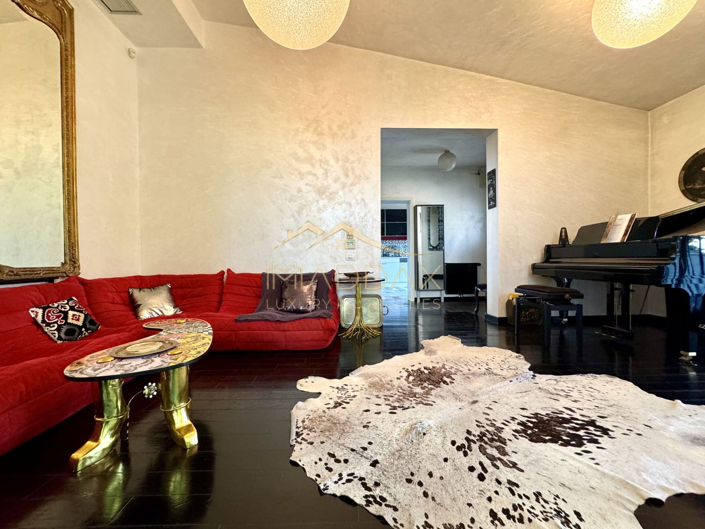 Vila cu 5 camere *344mp* + 800mp Teren // Zona Bucurestii Noi - Poză 3