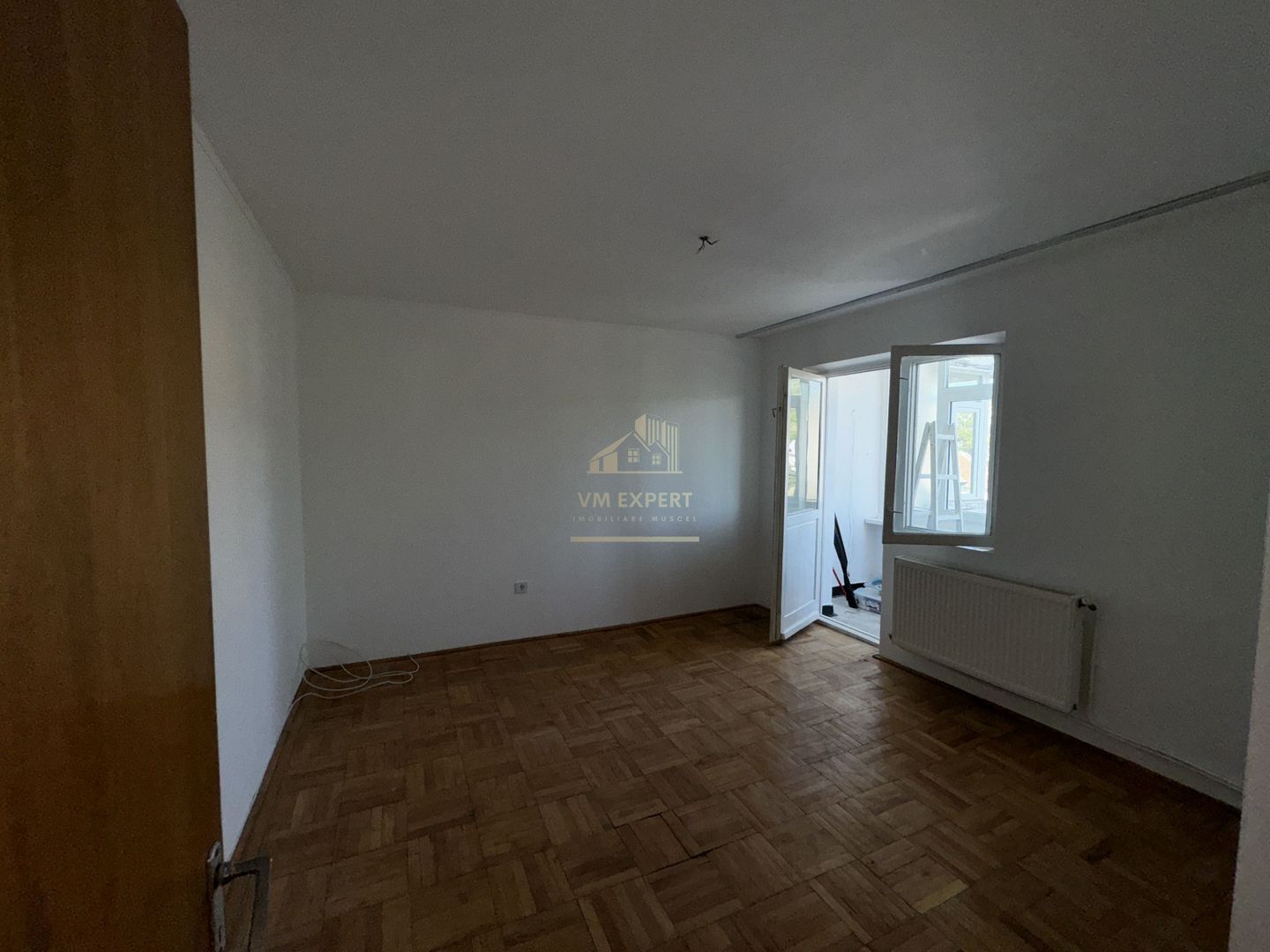APARTAMENT 2 CAMERE, ETAJ 3, CAMPULUNG, ARGES - Poză 8