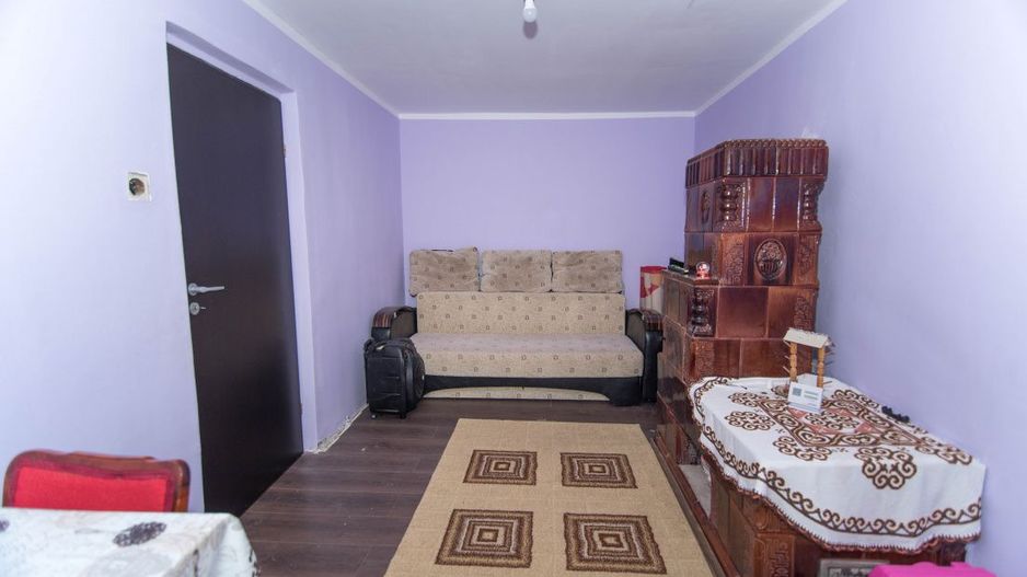Casa cu 3 camere renovata - Poză 8