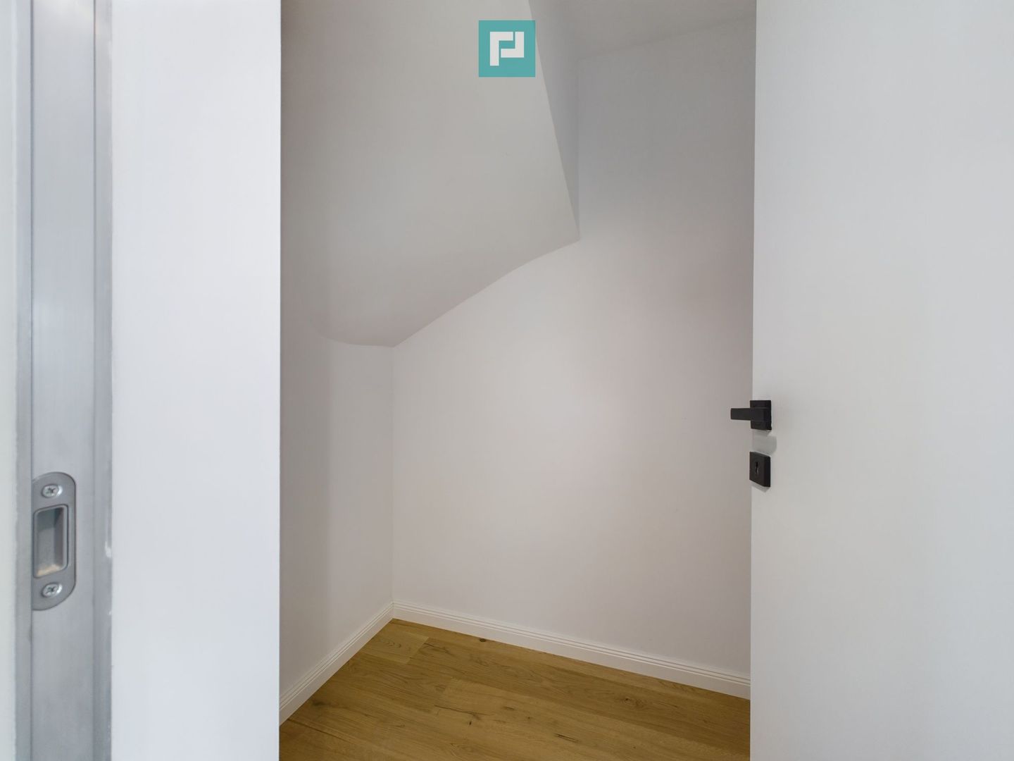 Penthouse in zona de Nord - Poză 6