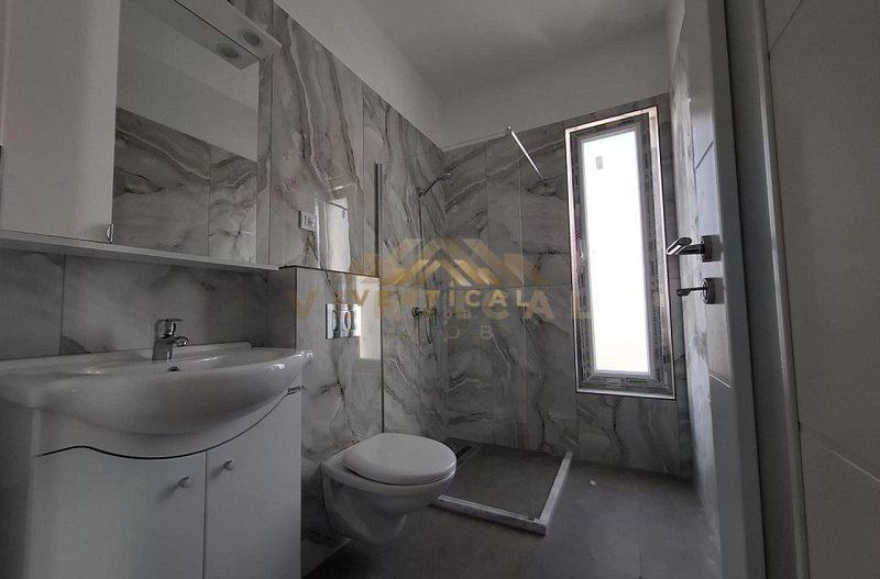 PROMOTIE!!! Casa de vanzare la 3 min de bld principal - Poză 7