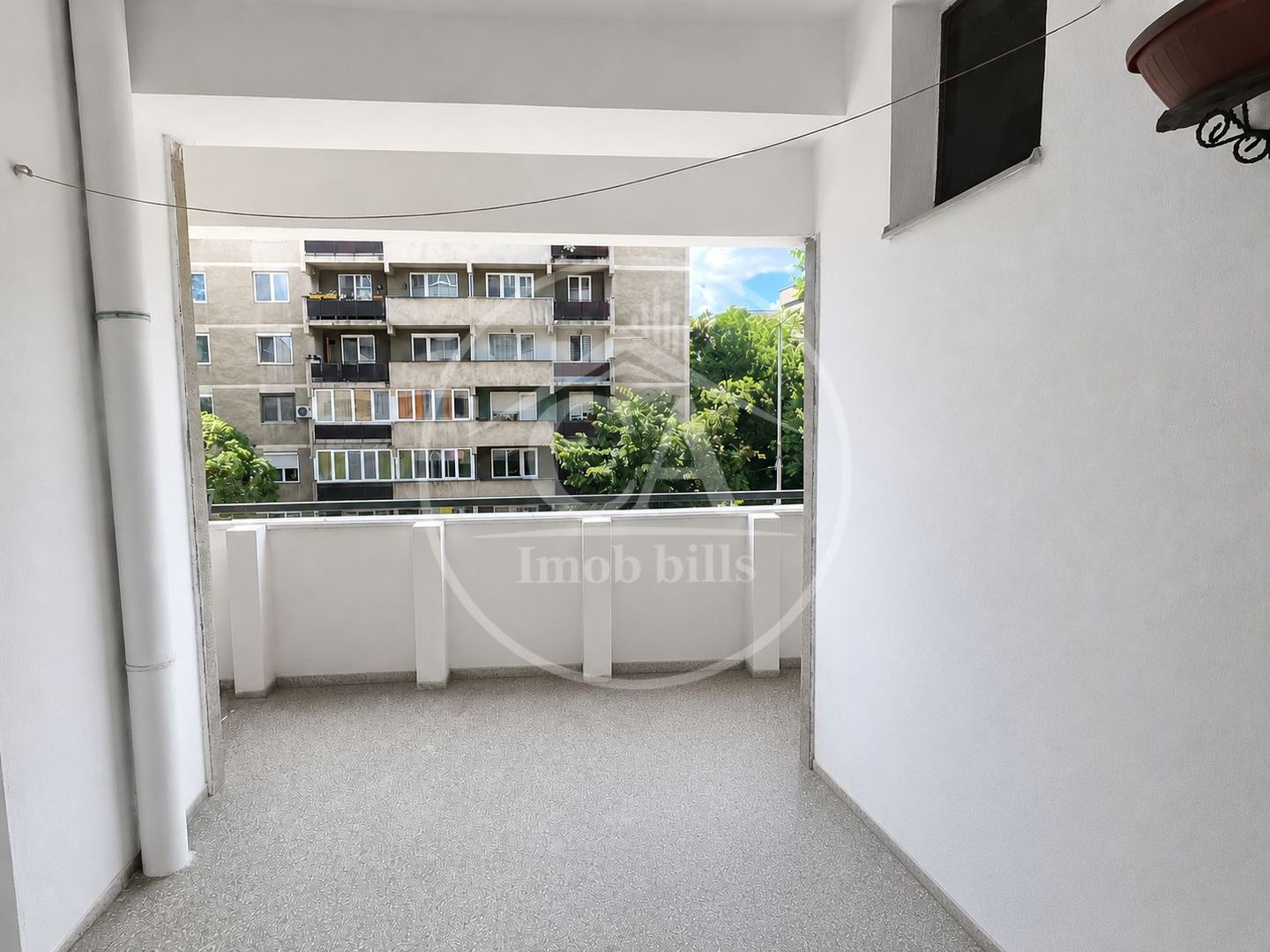 Apartament de închiriat cu 3 camere în zona centrală, Oradea - Poză 11