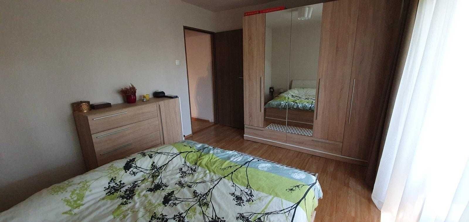 Se oferă spre vânzare un apartament cu 2 camere, Et. 1,Str Munteniei - Poză 2