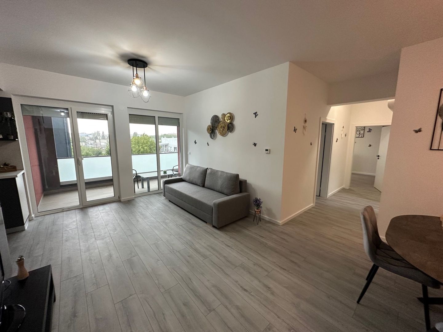 Apartament 3 camere - Poză 1