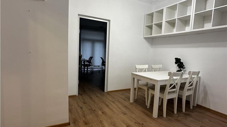 Spatiu Birou Ultracentral cu loc de parcare - Poză 2