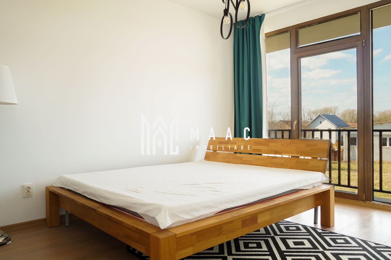 Casa Individuala de LUX | 7 camere | Selimbar - Poză 11