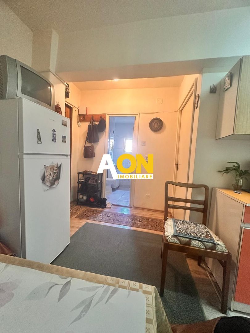 Garsoniera Etaj 1, Zona Cetate, Decomandata - Poză 5