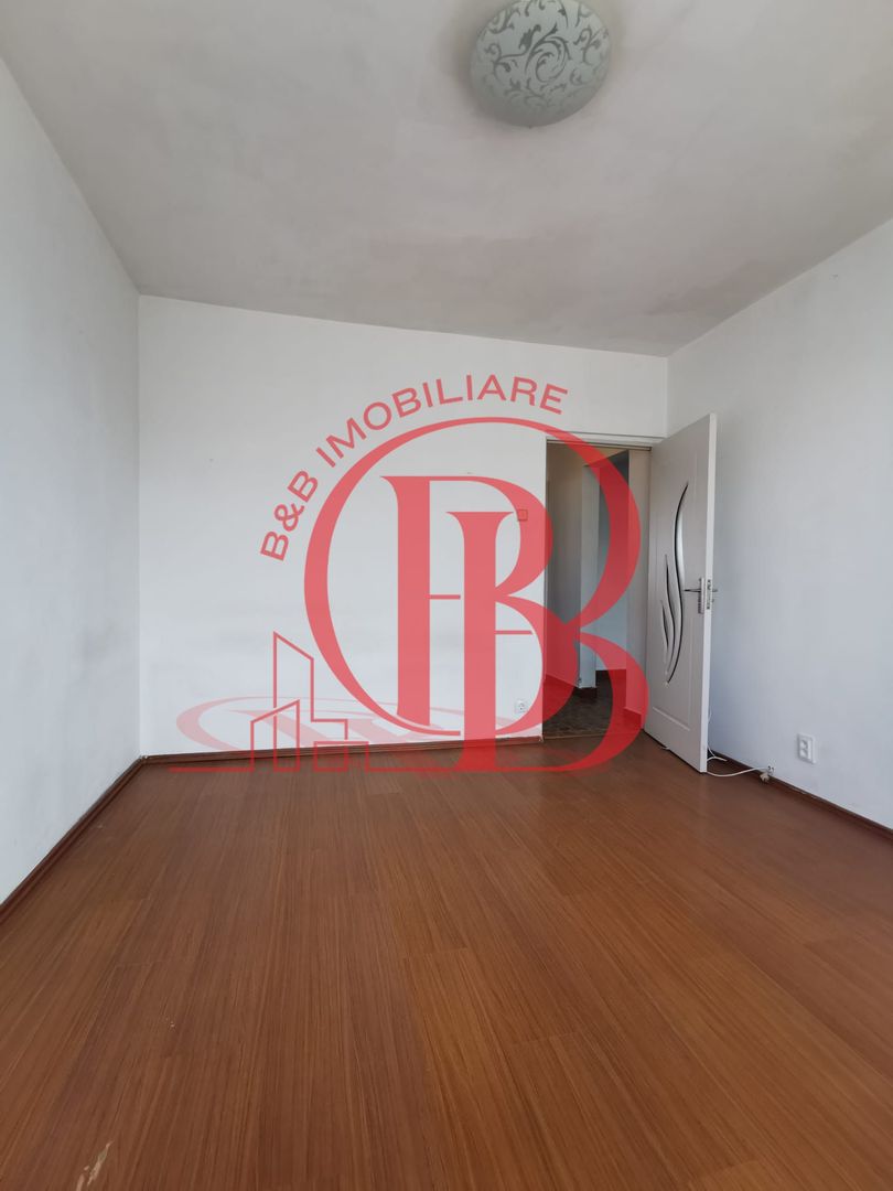 3 camere decomandat la 2 minute de metrou 1 Decembrie 1918 Ozana Titan - Poză 14