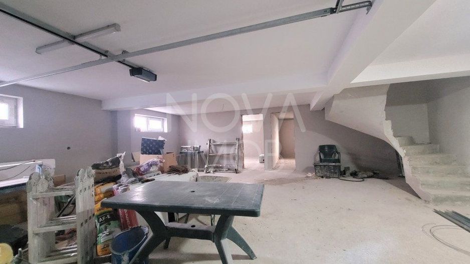 Casa individuala pe un singur nivel cu garaj dublu - Selimbar - Poză 7