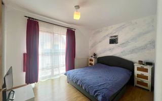 Apartament spatios cu 3 camere pe strada privata - Poză 3