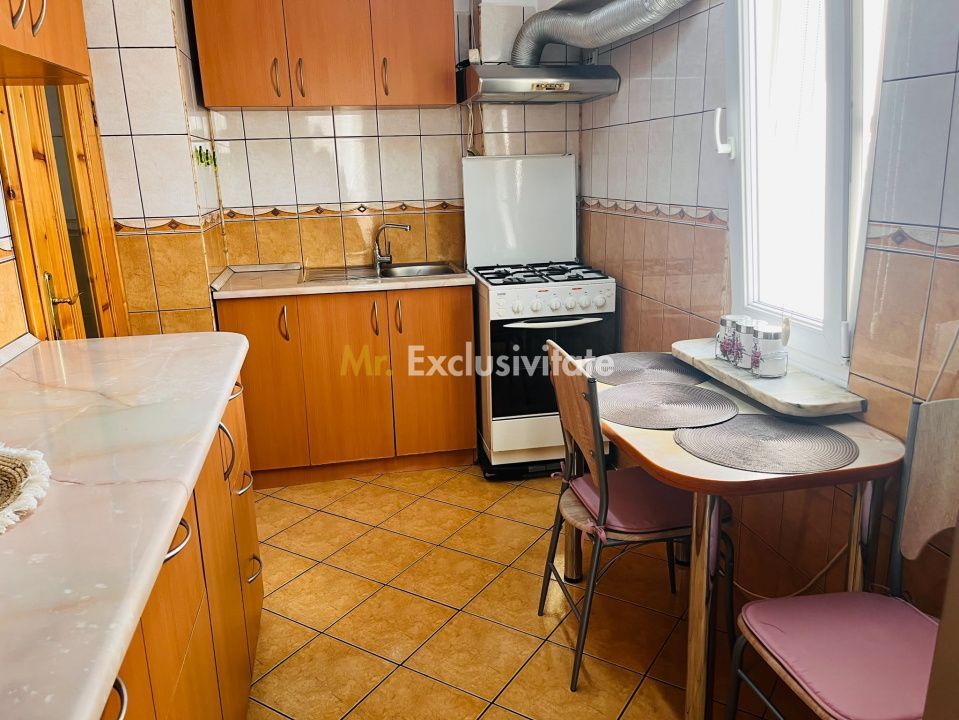Apartament ultracentral, 3 camere, cu priveliste impresionanta, langa Mercur - Poză 17