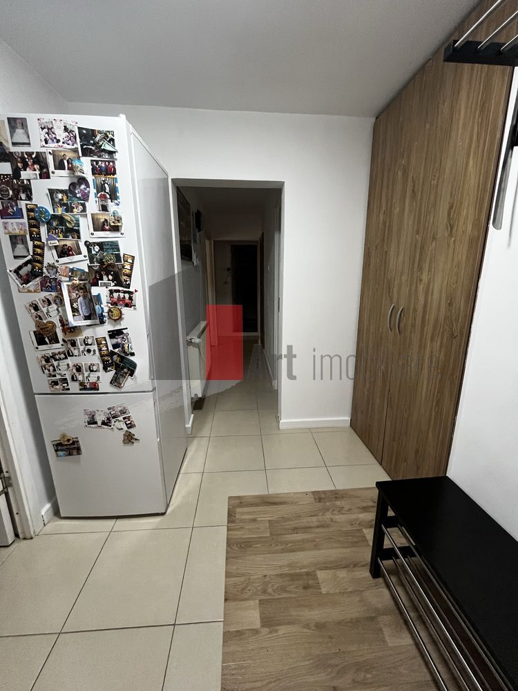 Vindem apartament 3 camere la P-ta Gorjului-centrala proprie - Poză 4