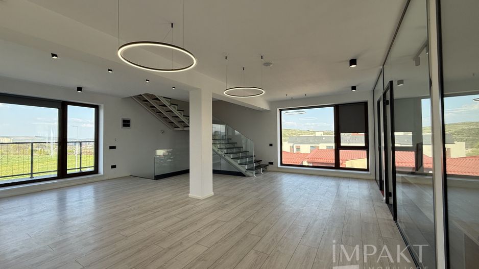 Spatiu de birouri dispus pe 2 niveluri , 225 m2 , Borhanci - Poză 11