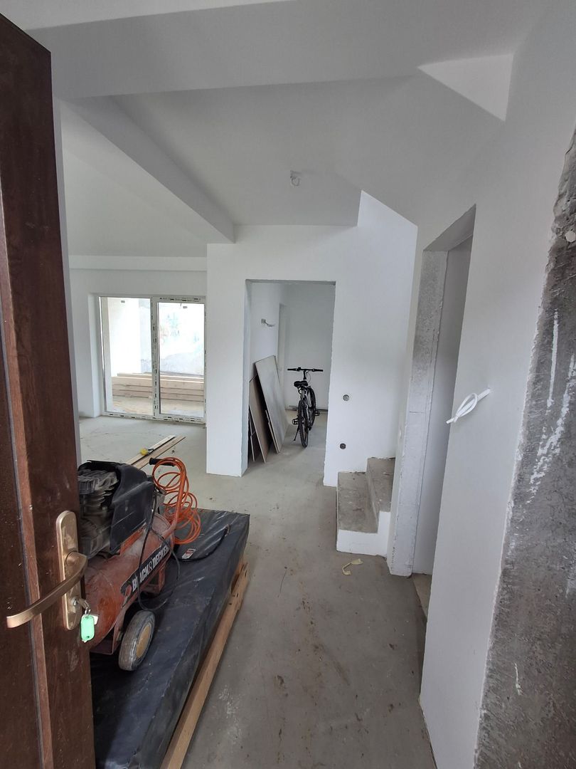 Casa duplex cu 3 camere de vanzare, Selimbar, Sibiu - Poză 11