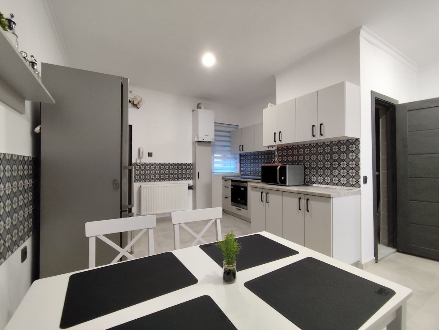 Inchiriere 2 camere Premium, Pietonala Republicii, Oradea - Poză 11