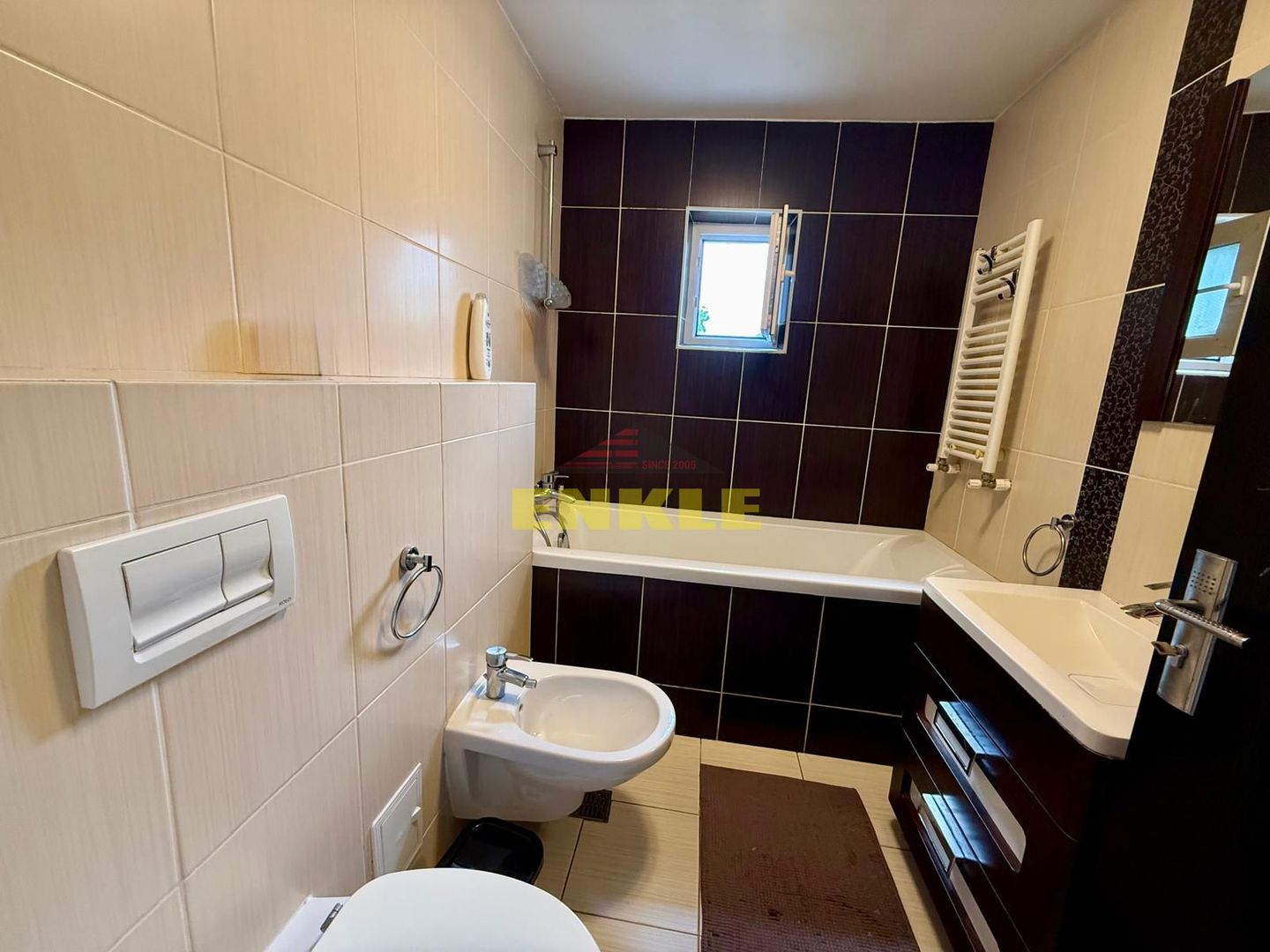 De închiriat apartament cu 2 camere decomandat, Str. Ion Pillat. - Poză 6