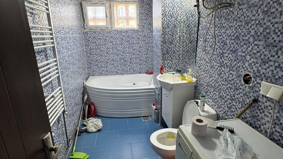 vand apartament 3 camere, zona Splai Mihai Viteazul, et 3, incalzire p - Poză 5