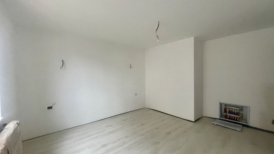 CASA INDIVIDUALA MODERNA | 600 MP TEREN | GARAJ | RADAUTI - Poză 8