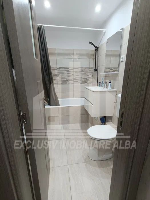 Apartament cu 3 camere decomandate, Cetate - Poză 6