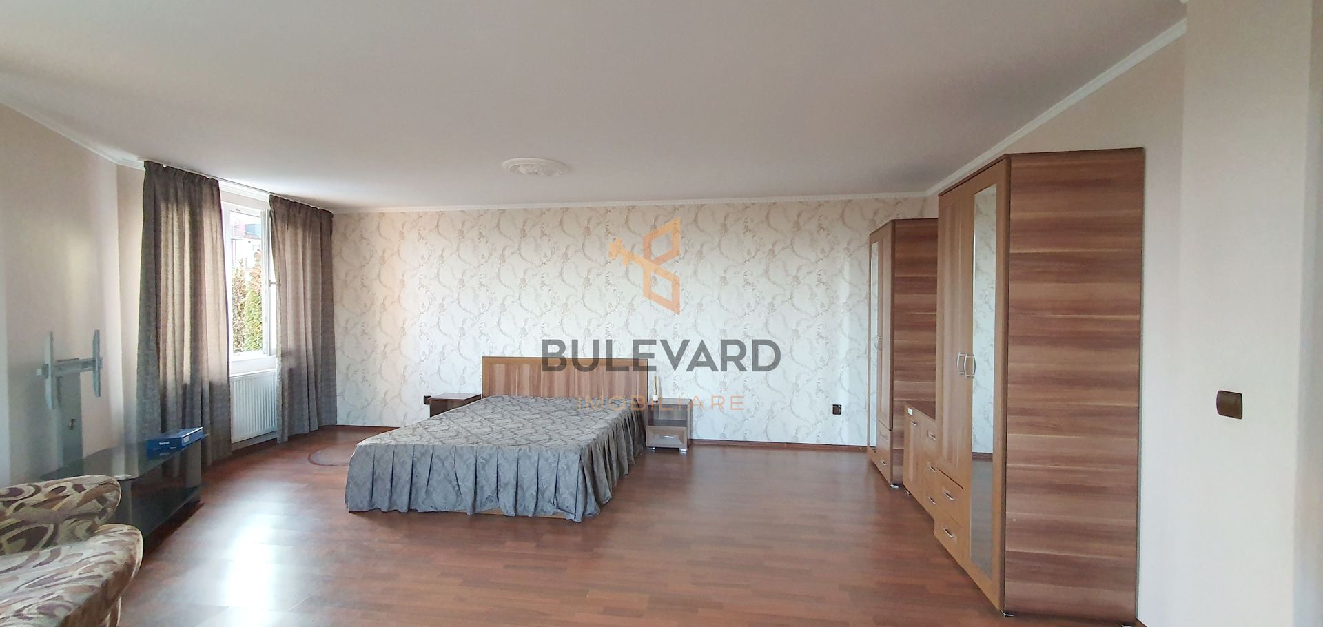Apartament cu o camera si parcare exterioara, zona Grand Hotel Italia! - Poză 2