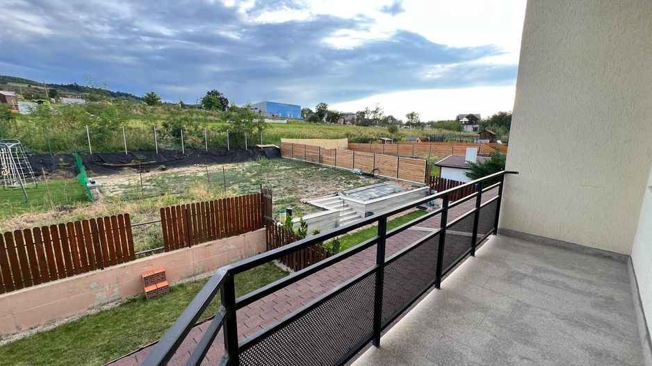 Casa cu 7 camere | 3 balcoane | Garaj | 220 mp + 80 mp curte | Cartier Panorama - Poză 33