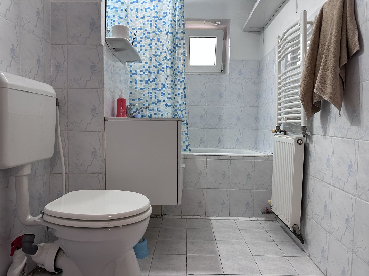 Vanzare apartament cu 4 camere luminos, vedere deschisă-Targoviste-M5 - Poză 10