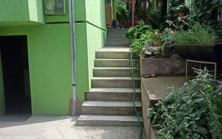 CASA CU 5 CAMERE ZONA DAMBU - Poză 1