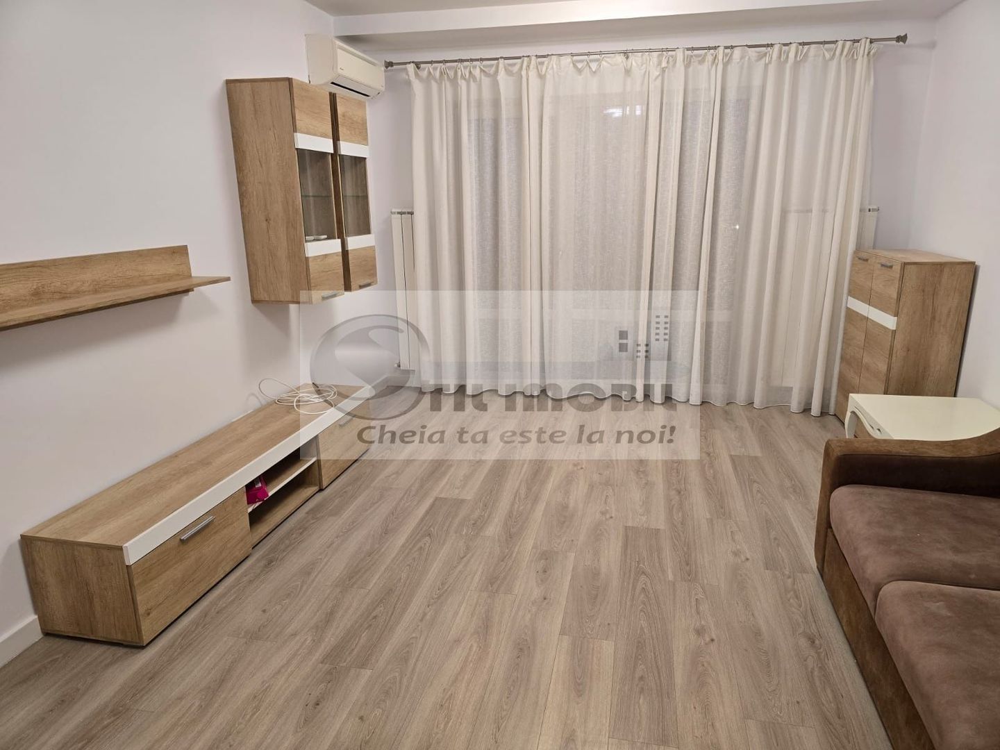 Apartament 2 camere decomandat mobilat Tudor-Grand Conest 155000 euro - Poză 1
