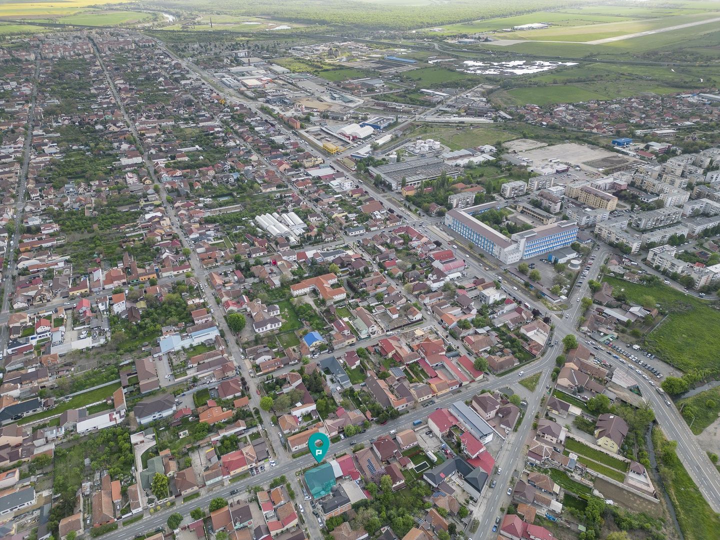 Casa cu 6 camere in Parneava - Poză 13