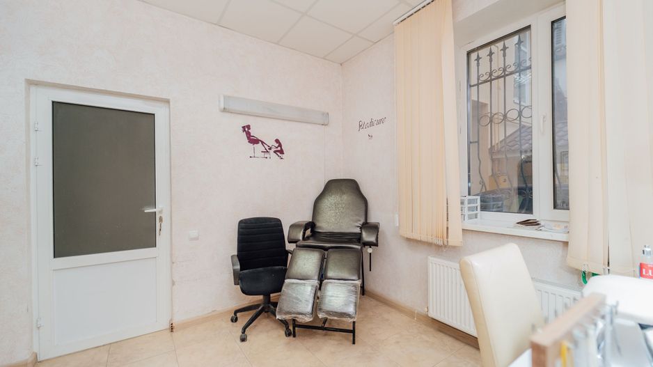 VÂNZARE I SPAȚIU COMERCIAL I STRĂȘENI SIREȚ I 293 m² - Poză 11