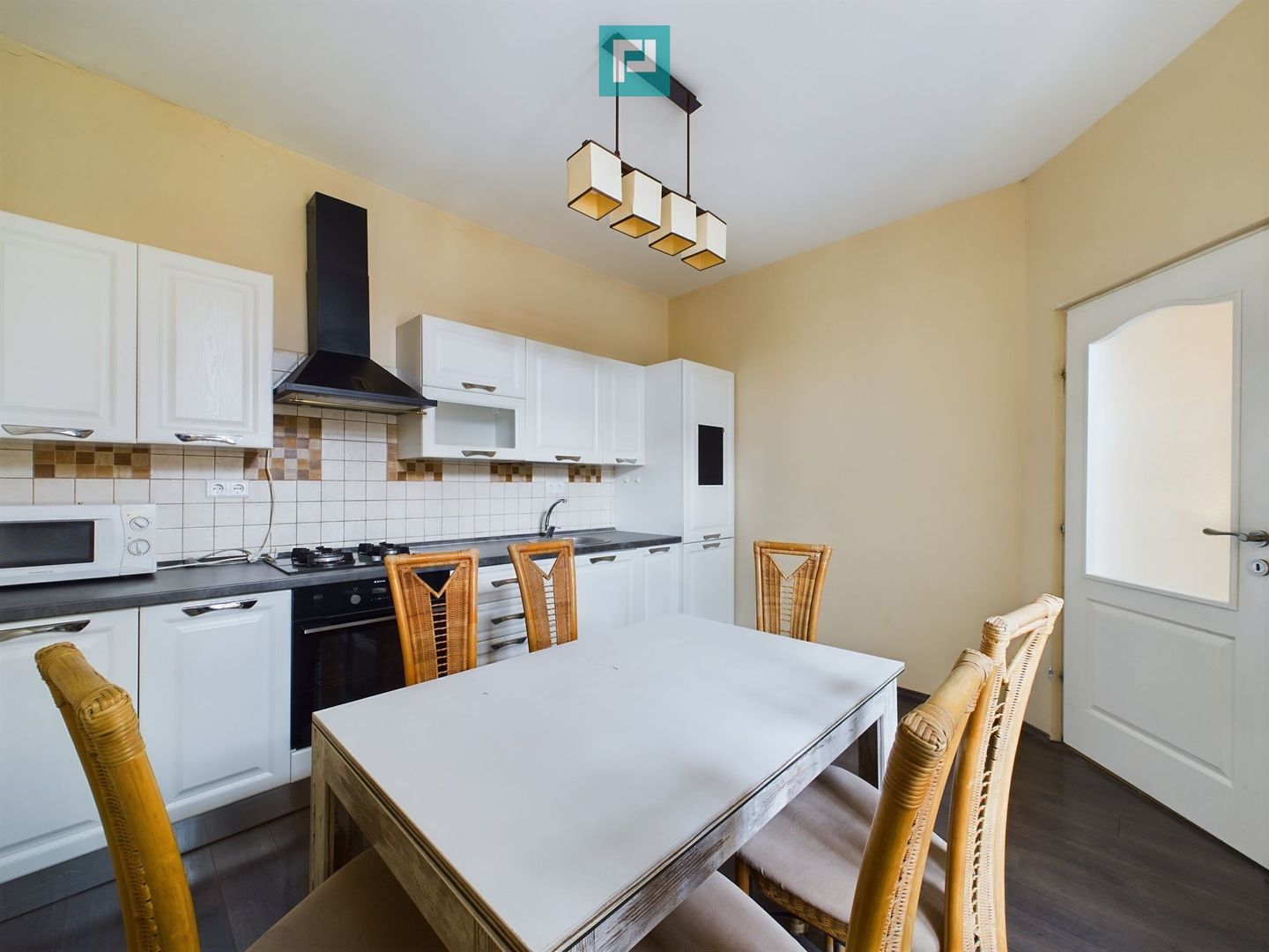 Apartament cu 3 camere Ultracentral - Poză 12