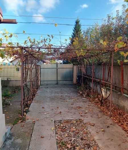 Casa comuna Berceni - Poză 4