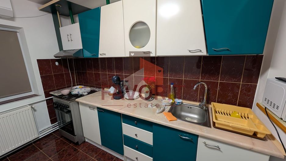 3 camere | 2 balcoane | renovat recent | zona excelenta | mobilat si utilat | - Poză 5