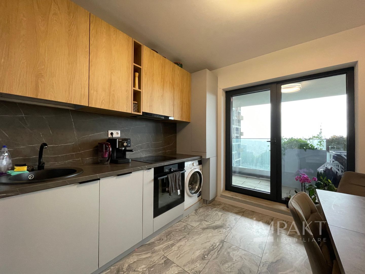 Apartament cu 2 dormitoare, living și terasă, Zorilor - Poză 2
