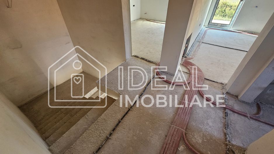 Casa Tip Duplex cu 5 camere si gradina generoasa, in Sura Mica - Poză 13