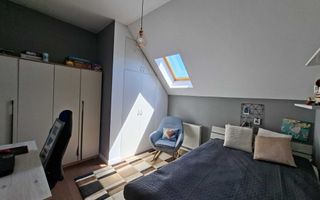 Apartament spațios pe 2 niveluri, complet mobilat și utilat. - Poză 5