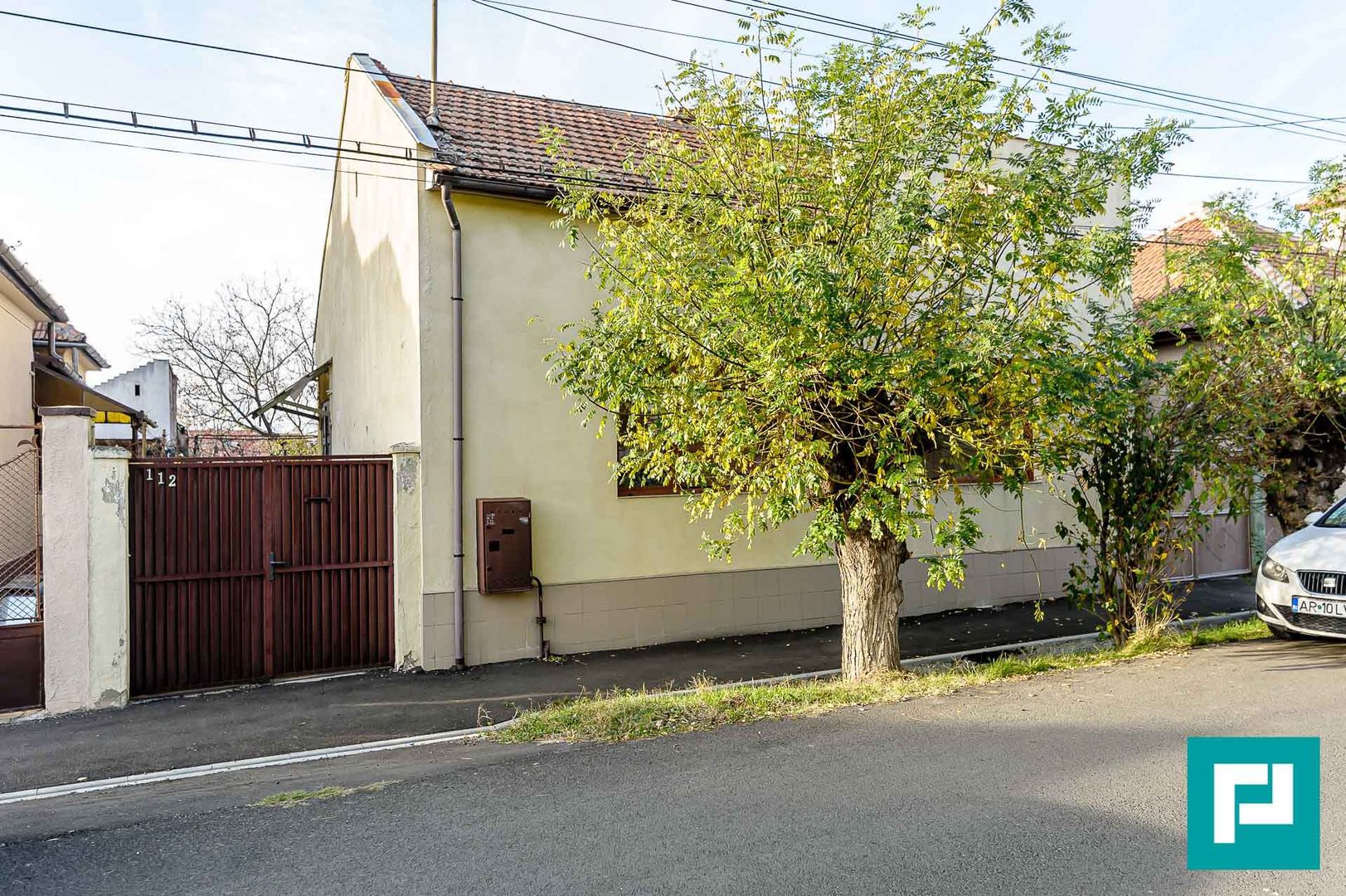 Casă cu teren în Pârneava - Poză 3