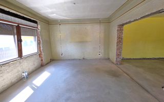 Casă semifinisată, 4 camere, 350 mp teren, la asfalt, zona Centru - Poză 7