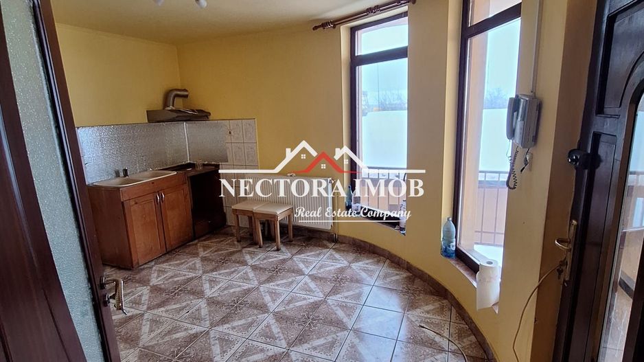 NECTORA IMOB-CASA mare 5 camere, 3 bai, pod, demisol pentru birouri - Poză 9