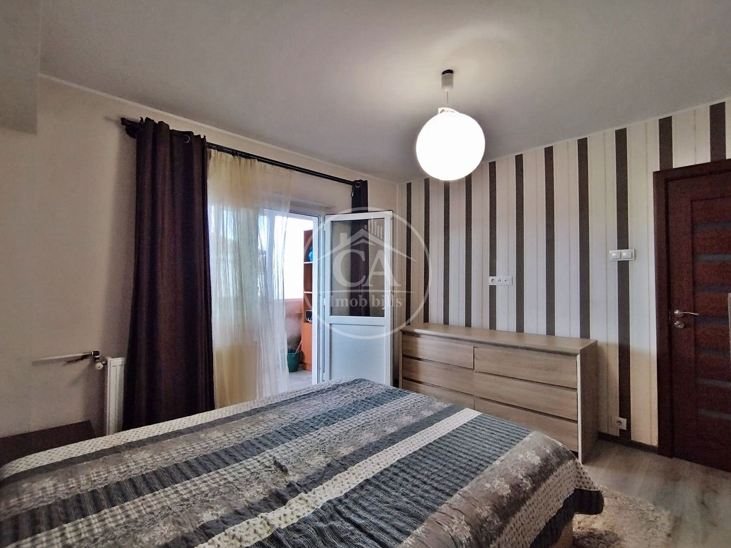 Apartament cu 3 camere de inchiriat in zona Velenta, Oradea - Poză 4