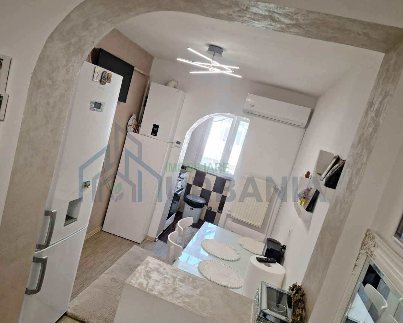 Apartament 2 camere et.3/4 decomandat / Mobilat / Aer Cond / Dacia - Poză 4