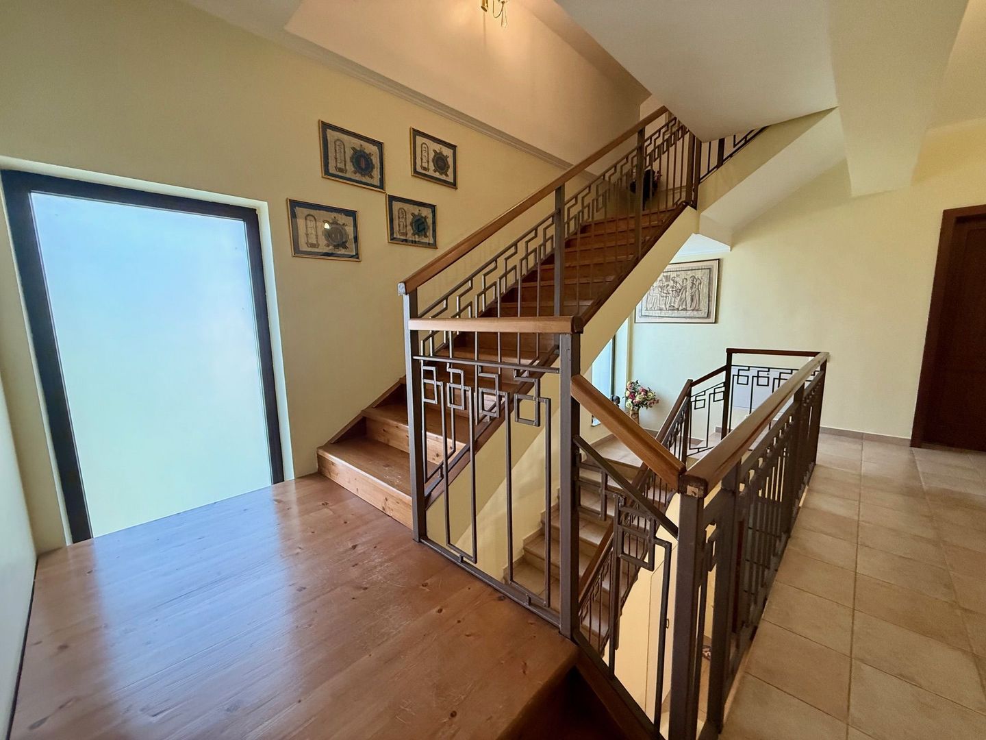 Vila 6 Camere de Vanzare I Mogosoaia - Poză 24