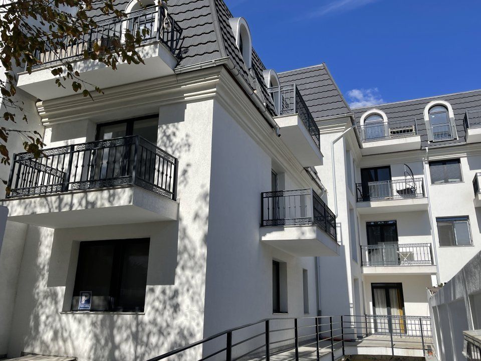 Duplex 3 camere amenajat birou/showroom, cu parcare inclusa - Poză 15