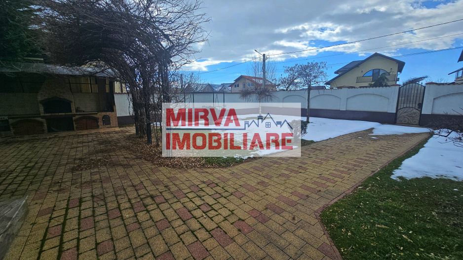 Vilă spațioasă Strejnicu S+P+1E+M, 8 camere, garaj, teren 595 mp - Poză 6