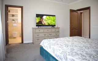 Casa deosebita cu 4 camere,  228 mp, Brașov - Cartierul Stupini - Poză 26