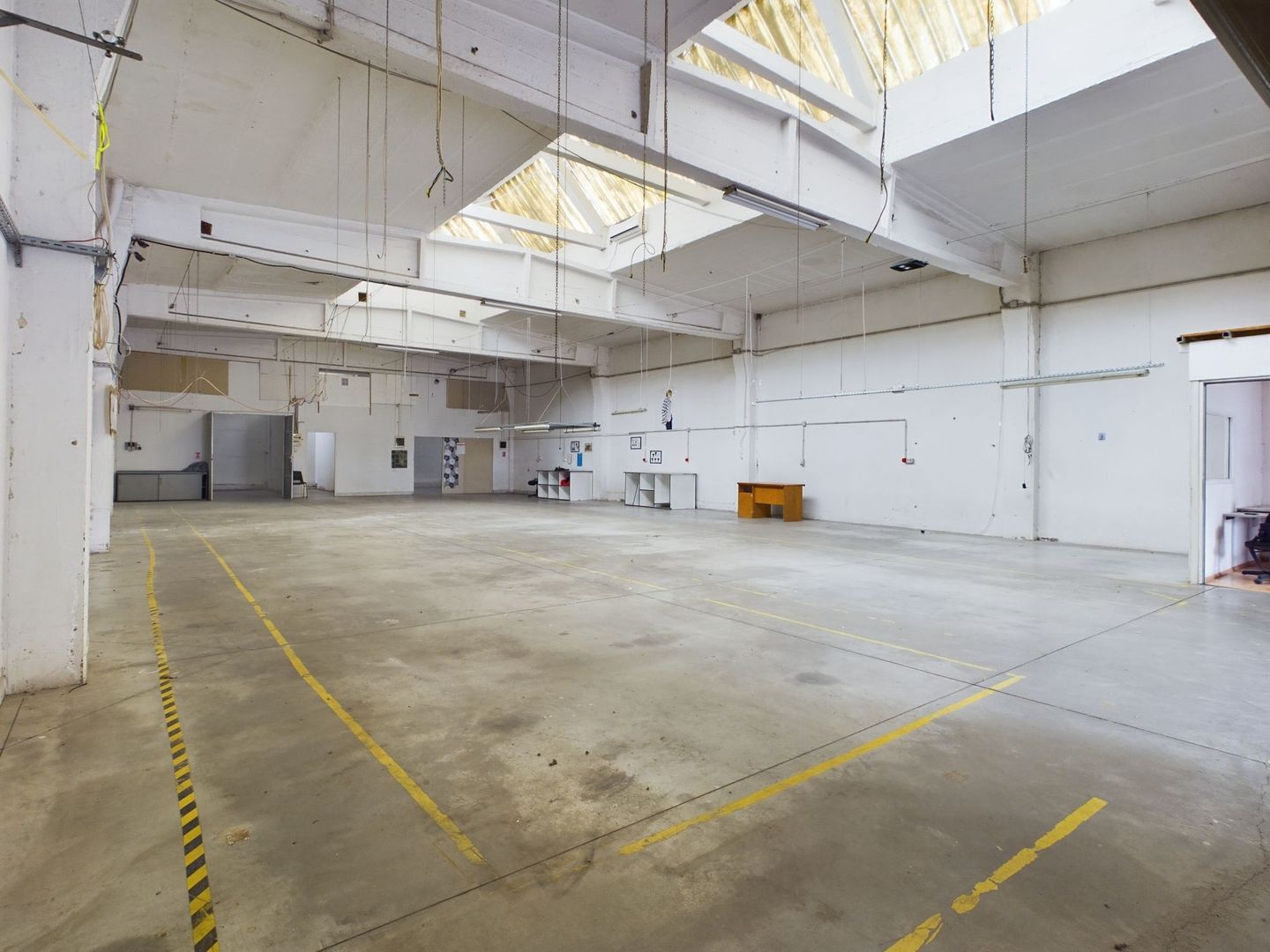 Hală suprafața de 424mp în Arad - Poză 2